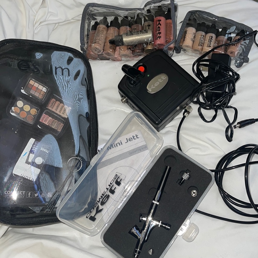 Kett cosmetics Kett Mini Jett airbrush makeup machine Muse beauty starter kit